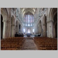 Église Saint-Pierre, Chartres, photo Devin Platt (Wikipedia).jpg